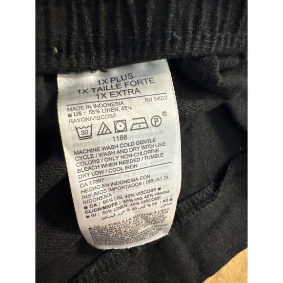 Old Navy Drawstring Elastic Waist Shorts with Pockets Black Linen Size 1X Plus - Picture 8 of 8